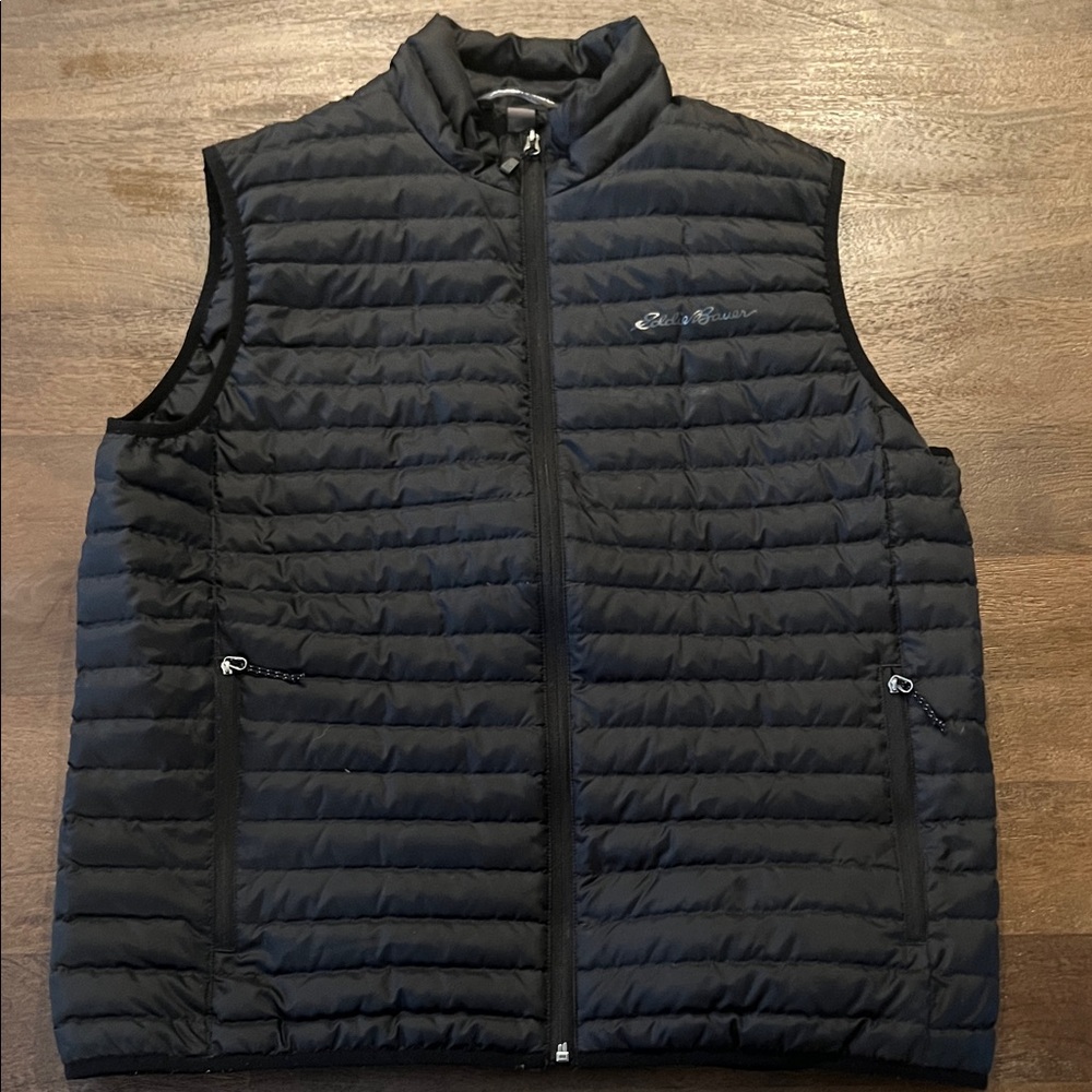 Eddie Bauer Men's ESB650 Black Puffer Vest